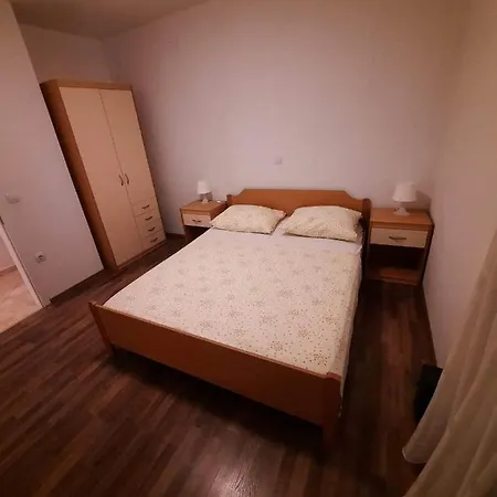 Marko Podstrana